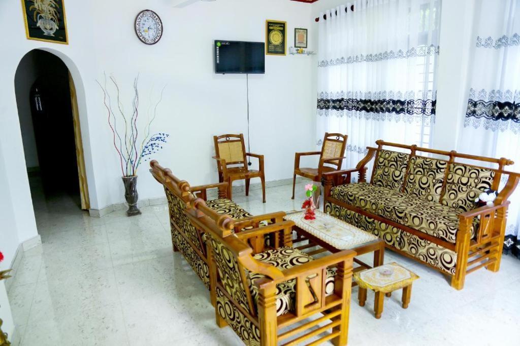 Indusara Villa Bentota Exteriör bild